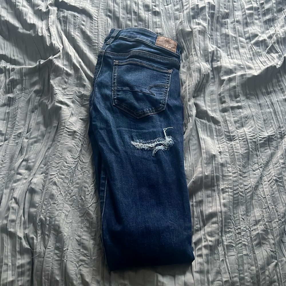 Ripped High Rise Jeans